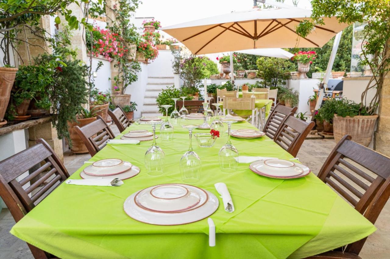 Bed and Breakfast Anticadimora Dei Pepe Salve Exterior foto