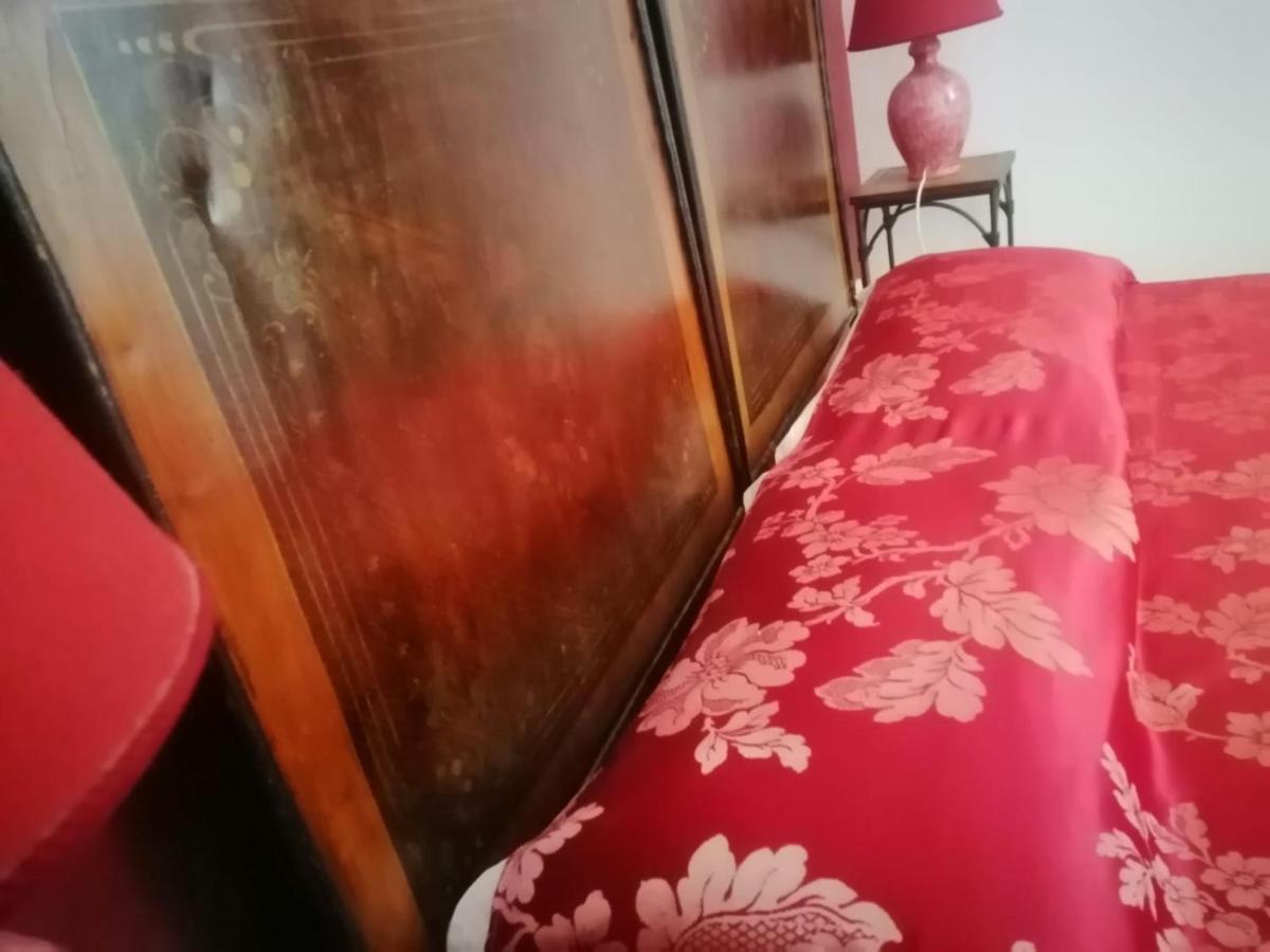 Bed and Breakfast Anticadimora Dei Pepe Salve Exterior foto
